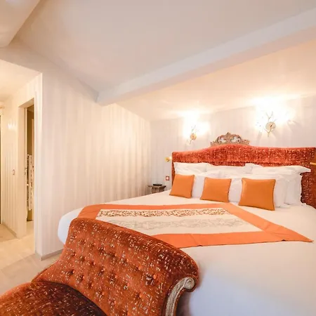 Le Petit Palais D'aglae Hotel