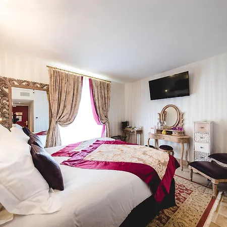 Le Petit Palais D'aglae Hotel